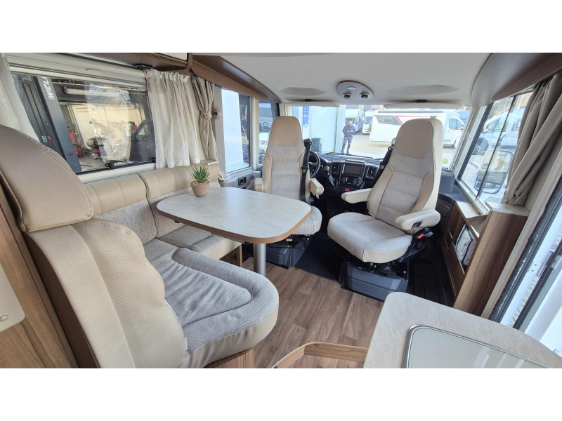 Hymer Exsis 578 Lengtebed + Hefbed Euro 6  foto: 5