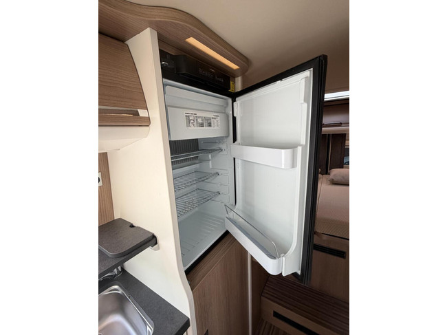 Carthago 640 LE Charming GT Automaat Enkele Bedden Zonnepaneel Luchtvering foto: 17