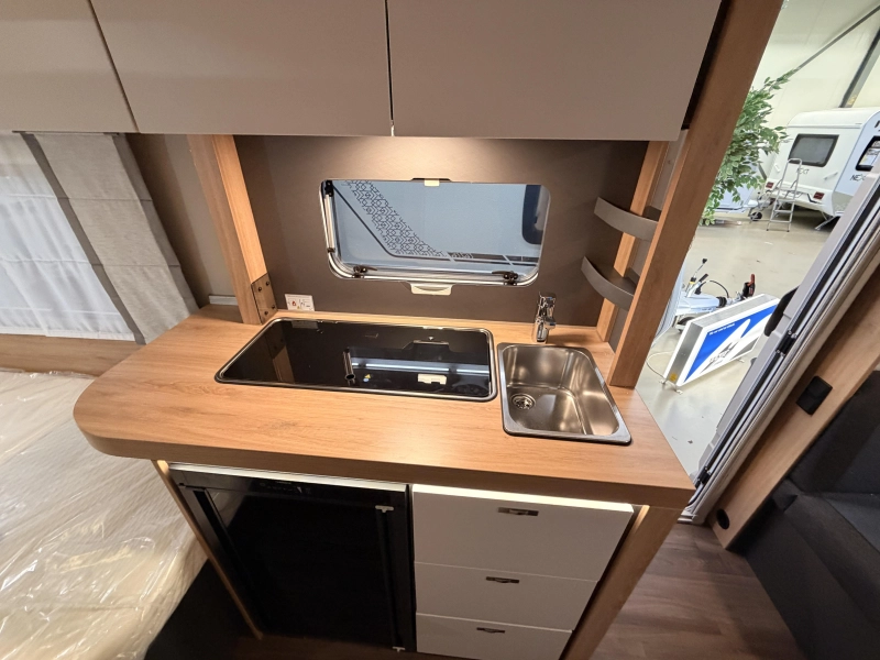 Knaus Sport 460 EU 1800KG + Enkele bedden  foto: 13