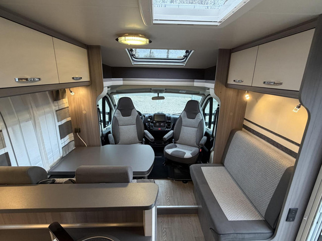 Hobby Optima Ontour T 70 E Single Beds Large Bathroom Awning photo: 11