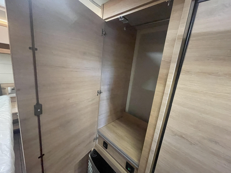 Knaus Sudwind Black Selection 540 UE +vloerverwarming+EcoPore+  foto: 12
