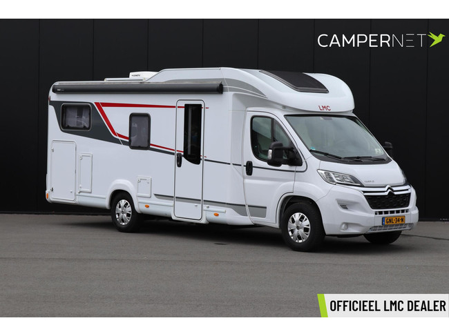 LMC Tourer Lift 730 165HP | Single beds | Separate shower | Drop-down bed | Bicycle rack | Solar panel | Bearlock | Roof air conditioning | Awning |