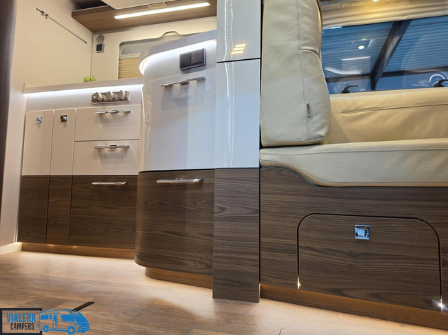 Hymer BML-I 880 *Automaat 170pk*Levelsysteem* BOMVOL!! foto: 18