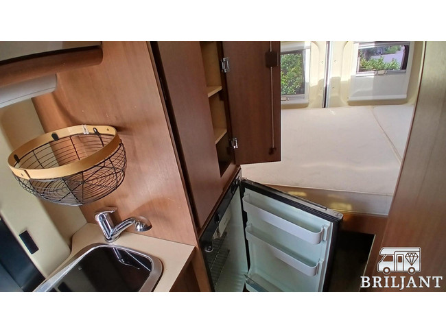 Karmann-Mobil DAVIS 590 autocaravana.. cama transversal foto: 12