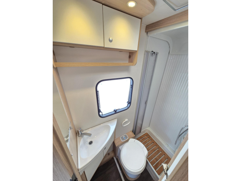 Sunlight T 64 Lengtebed Hefbed  foto: 21