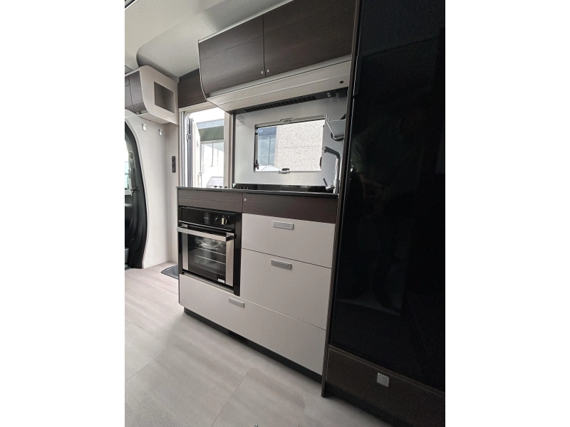 Adria Coral MB Supreme 670 SL 650 SL photo: 10