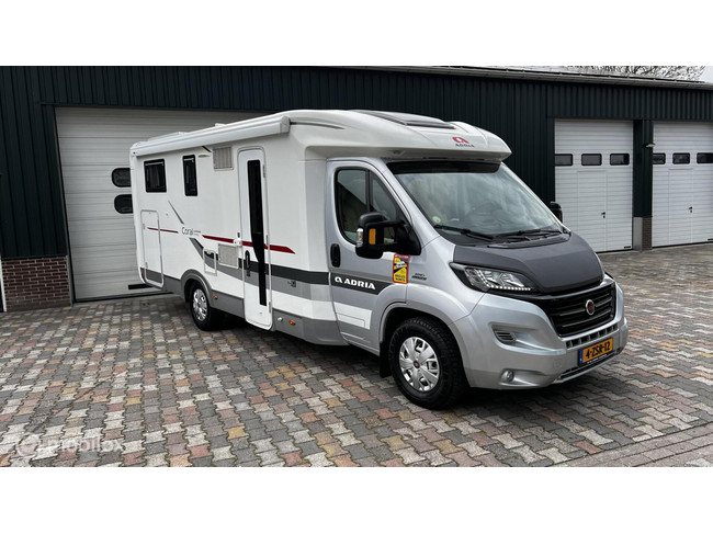 Adria CORAL S 670SL Supreme/177PK3.0L/Trekhaak/Solar/Lithium