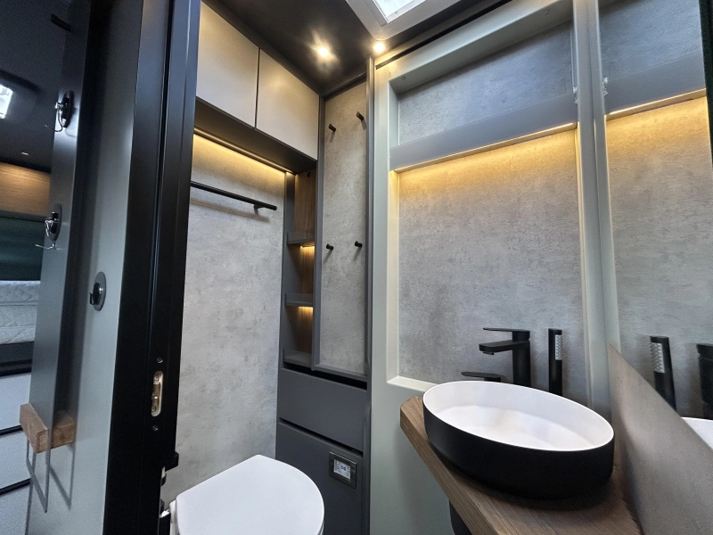 Niesmann+Bischoff Ismove 7.3 F Sehr komplette Ausf&uuml;hrung Foto: 15