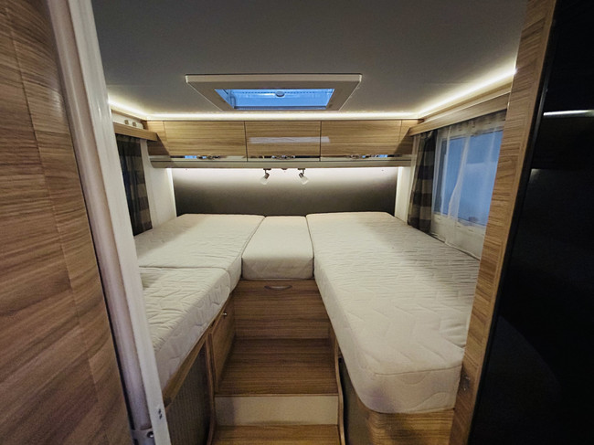 Adria CORAL S 600SL Plus, Autom&aacute;tico, Camas individuales, 1er Propietario 150CV foto: 15