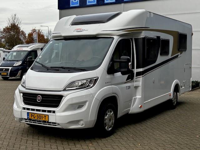 CAPRON T 339 /Queensbett/Navi/R&uuml;ckfahrkamera/Fahrradtr&auml;ger Foto: 2