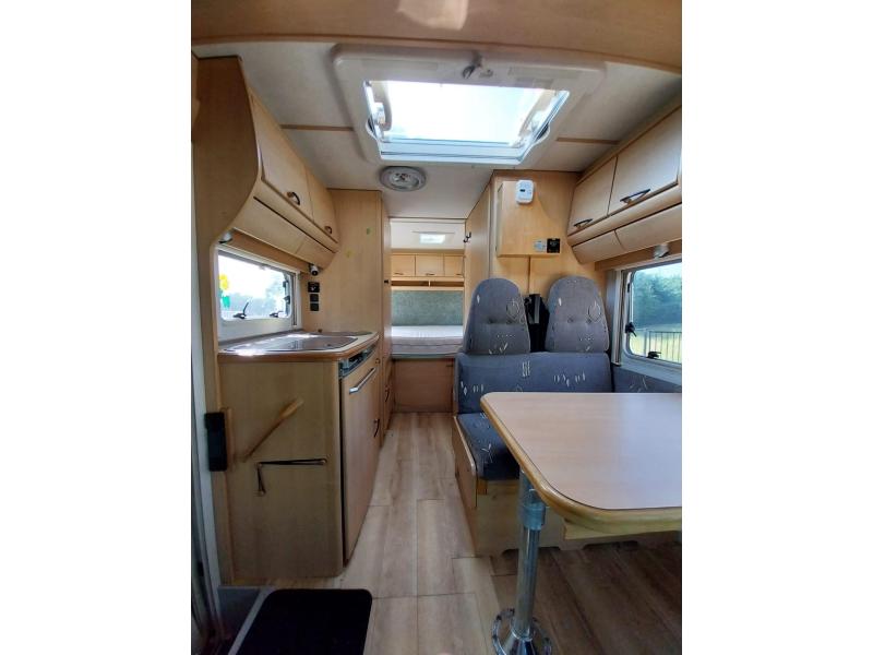 TEC Rotec &iexcl;Bonita autocaravana para principiantes! foto: 2