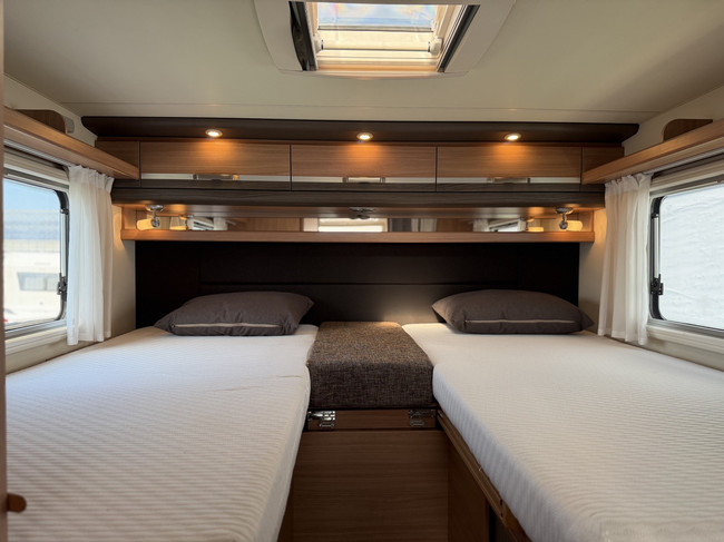 Knaus SKY TI 700 MEG SILVER SELECTION / Free Storage photo: 16