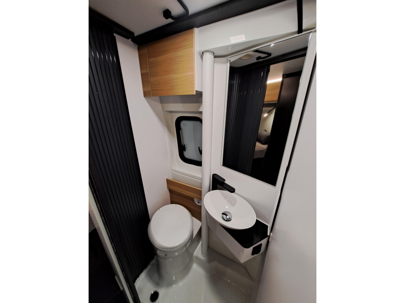 Adria Twin 600 SPB Foto: 11