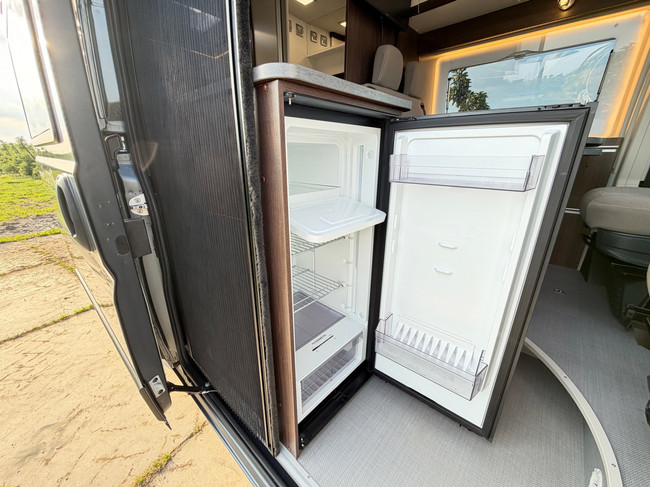 Pössl Summit Prime 640 Automaat / Skyroof / Trekhaak / Schotel TV / Grote NAVI foto: 11