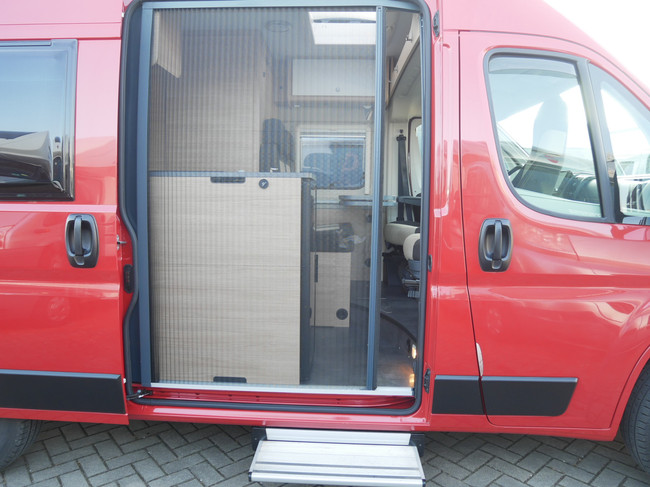 RoadCar (P&ouml;ssl Groep) R540, 5.40 metros Buscamper, Busbiker foto: 20