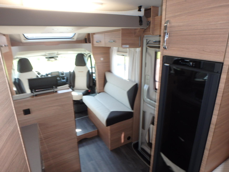 Weinsberg CaraSuite Spicy 650 MF  foto: 17