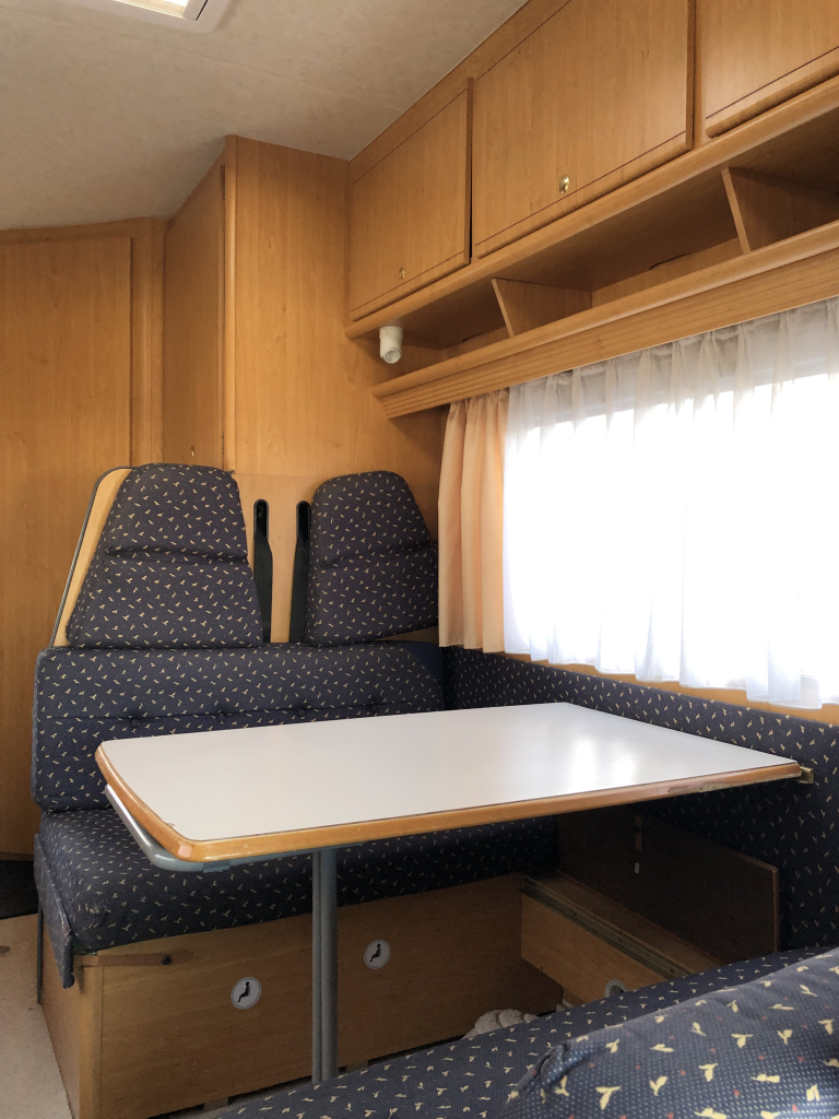 Dethleffs A5830 5 pers starters camper  foto: 16