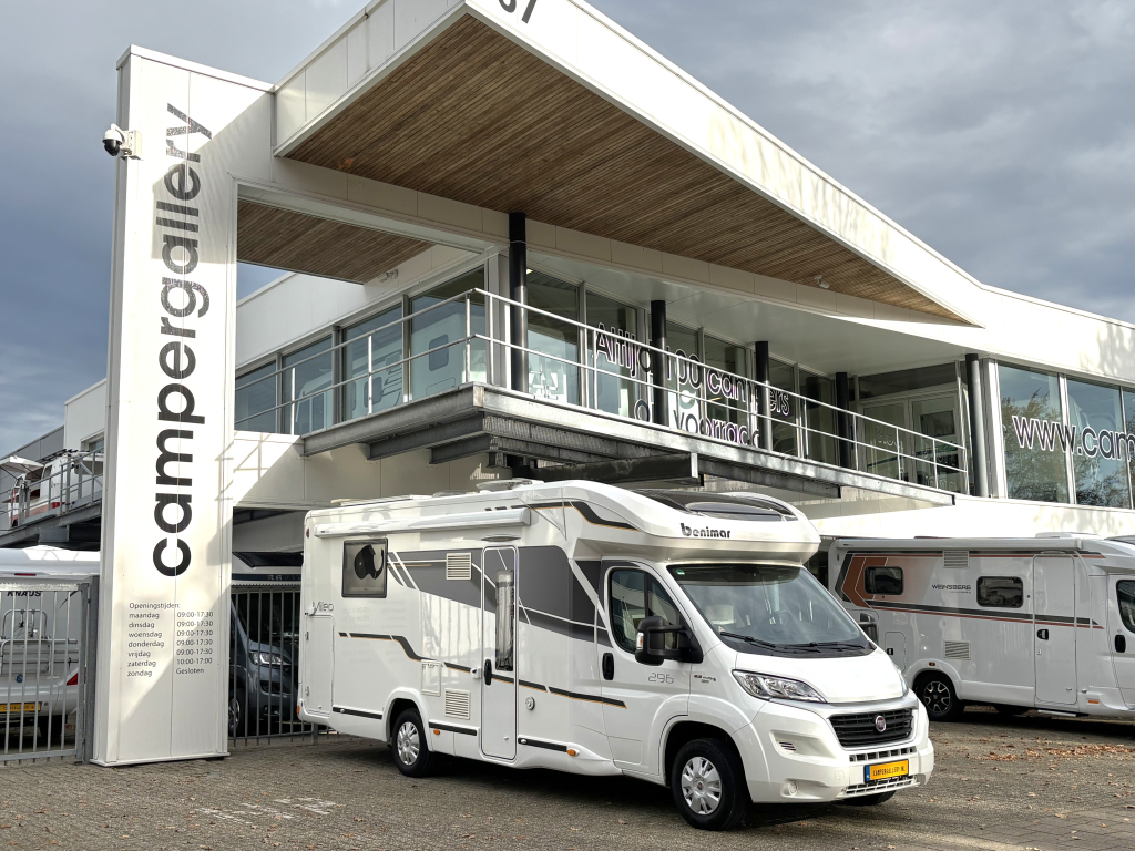 Benimar Mileo 296 QUEENSBED + HEFBED XXL GARAGE CONSTRUCT