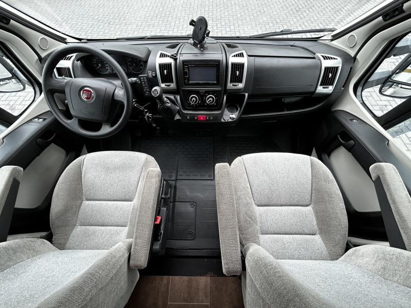 Bürstner Nexxo 580 T Hefbed/2015/5.8M/Euro-5!  foto: 18