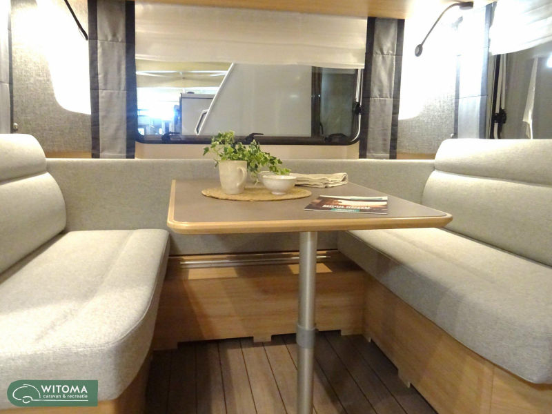 Knaus Sudwind Black Selection 460 EU 50 jaar Witoma voordeel!  foto: 8