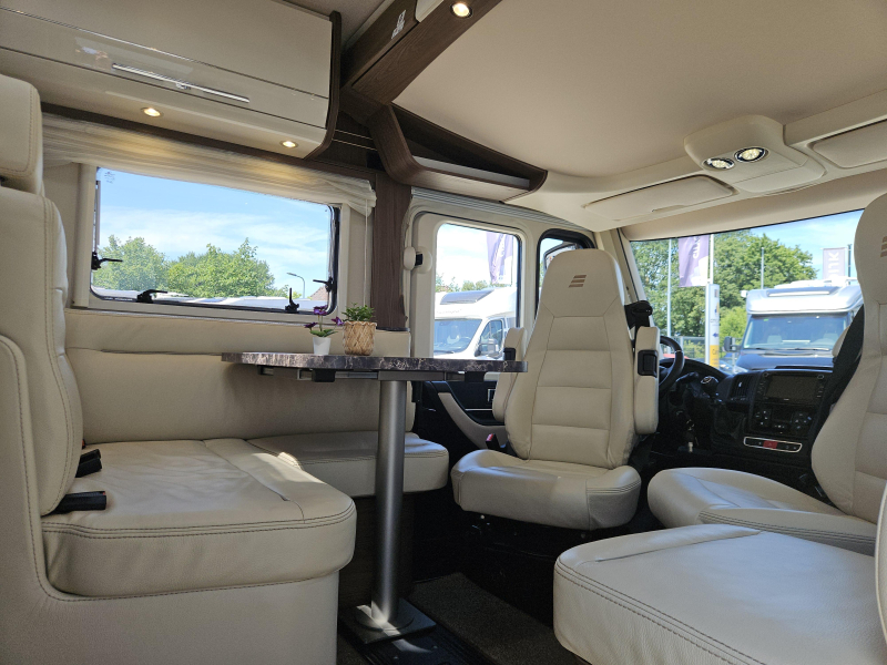 Hymer B674 SL foto: 6