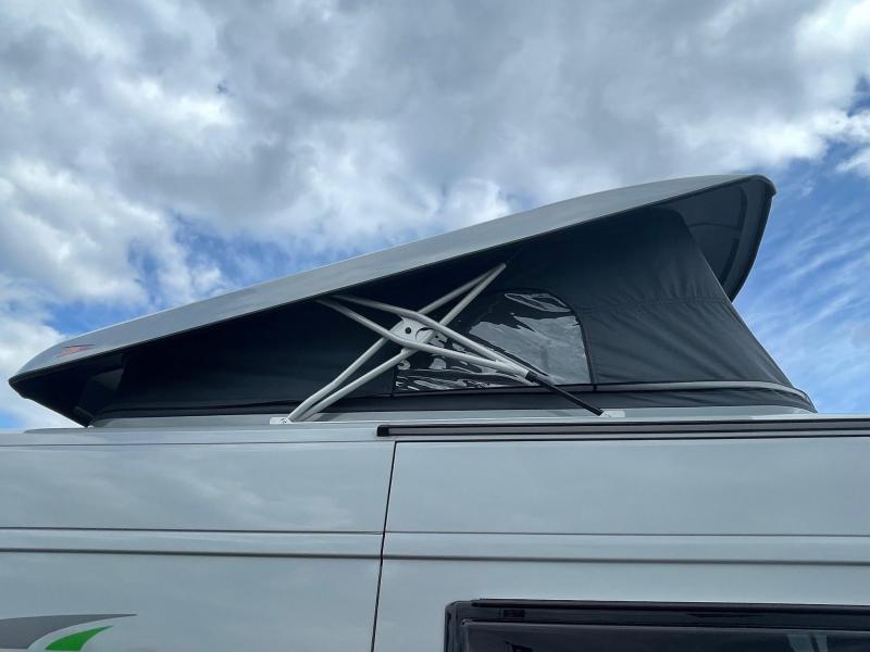 Forster V 636 EB 160hp Single Beds and Pop-top Roof photo: 11