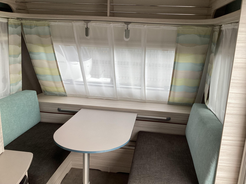 Dethleffs C'Joy 460 LE mover/ enkele bedden  foto: 1