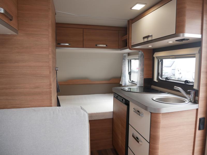 Weinsberg CaraOne 390 QD Incl. voortent  foto: 5