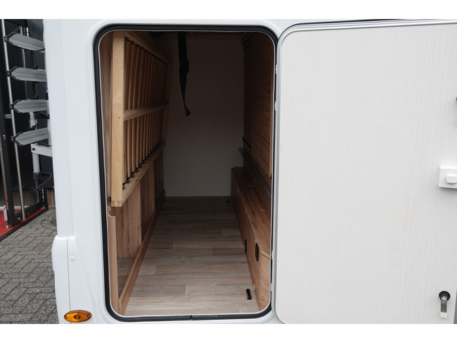 Bavaria T696S 2.3 140Pk | 6-Persoons | Fietsendrager | Zonnepanelen | Achteruitrijcamera foto: 22