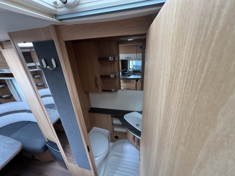 Knaus Sudwind Silver Selection 500 EU Vorzelt Mover Foto: 10