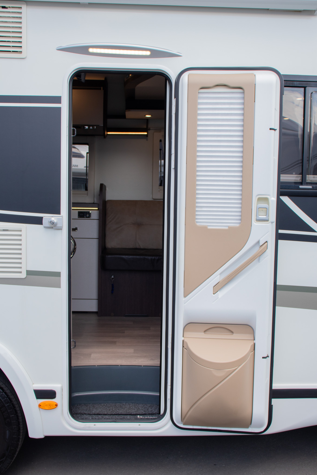 Benimar Tessoro 487 Cocoon photo: 30