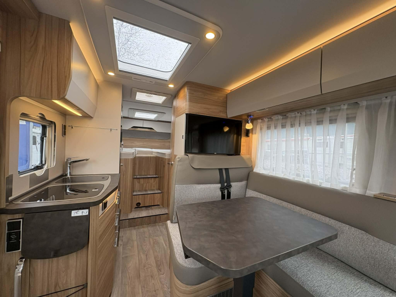 Hymer Exis-i 580 Geen Hefbed - 1e eigenaar  foto: 7