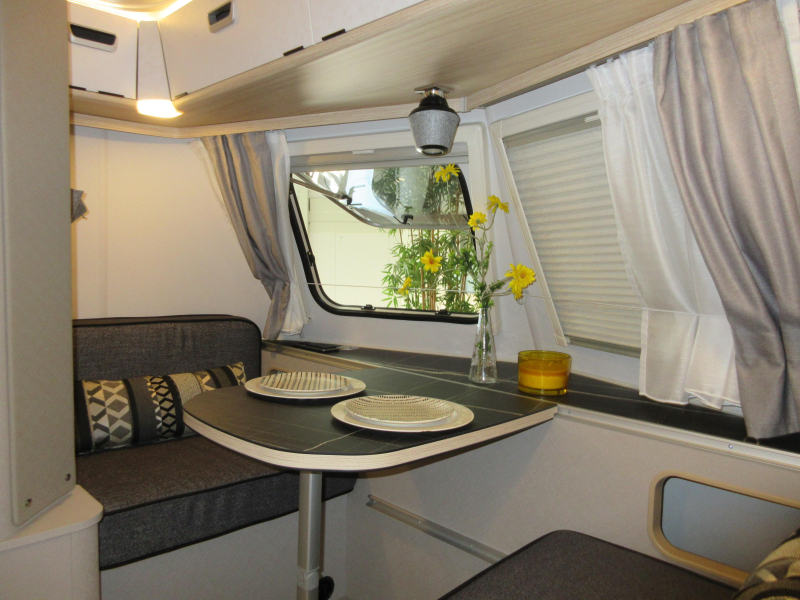 Eriba Touring Silver Editie 542 210 BREED/ENKELE BEDDEN!!  foto: 16