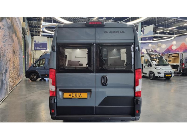 Adria Twin Supreme 640 SLB photo : 10
