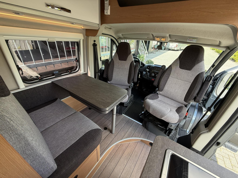 Weinsberg CaraBus 630 ME AUTOMAAT  foto: 1
