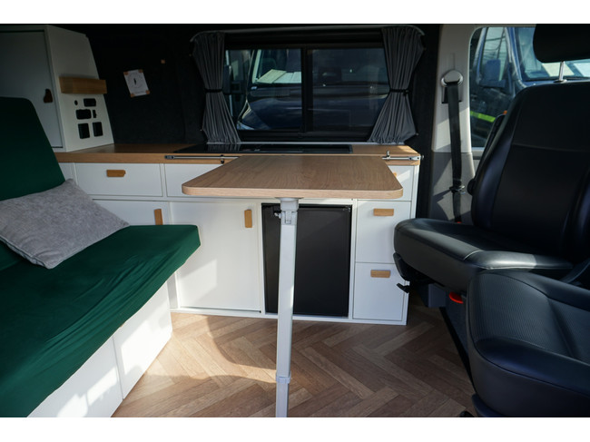 Volkswagen Transporter Woodpecker T6.1 Foto: 13