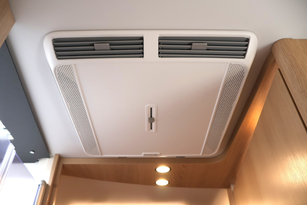 Hymer BMC-I 680 photo : 22