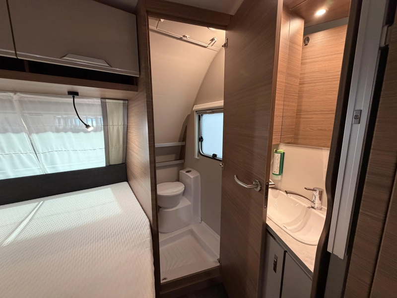 Knaus Sport 450 FU voortent opblaasbaar - FD  foto: 17