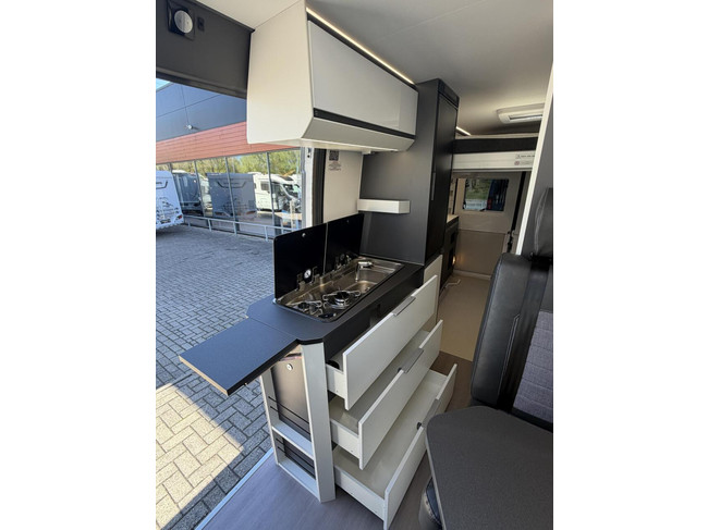 Adria Twin Supreme 640 SGX 9T-Automatic Solar Panel Lithium Maxxfan photo: 15
