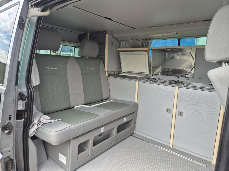 Volkswagen California Freestyle 2.5TDI Foto: 10