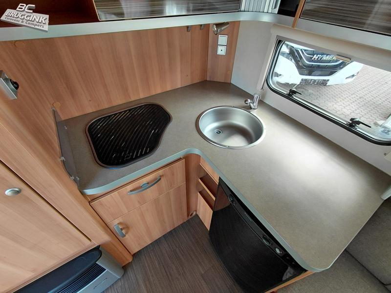 Eriba Feeling 230 - COMPACT - SINGLE BEDS photo: 4
