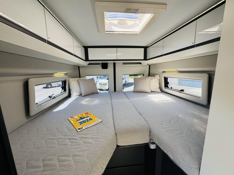 Adria Twin Supreme 640 SLB Camas individuales foto: 19