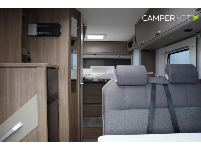 Carado T338 155hp Automatic | Edition Model | Alloy wheels | Awning | Single beds | photo: 8