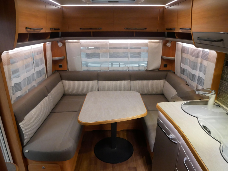 Eriba Nova GL 530 Mover, awning, air conditioning photo: 4
