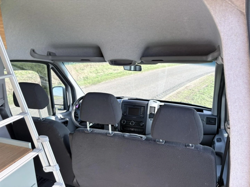Mercedes-Benz Sprinter 316 CDI by Hop Campers  foto: 11