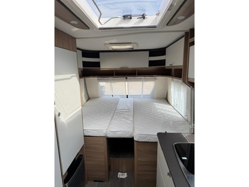 Bürstner Premio Plus 520 TL ruime gezins caravan  foto: 10