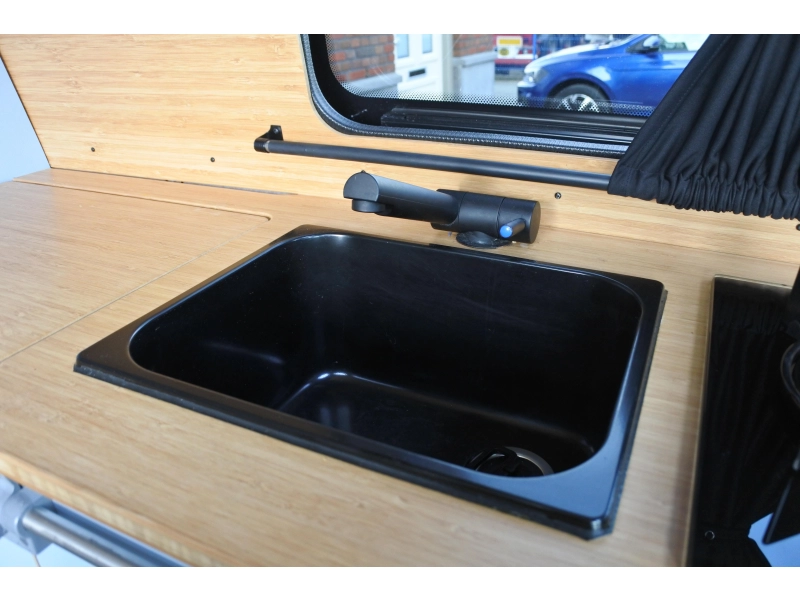 Volkswagen Transporter T6 buscamper 2016 96500km  foto: 5