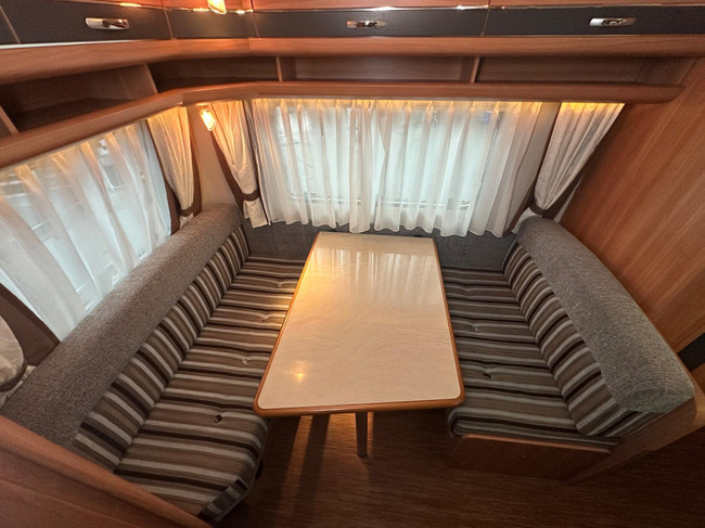 Hobby De Luxe 440 SF photo: 5