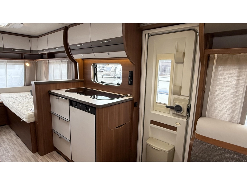 LMC Vivo 470 E enkele bedden zitgroep  foto: 6