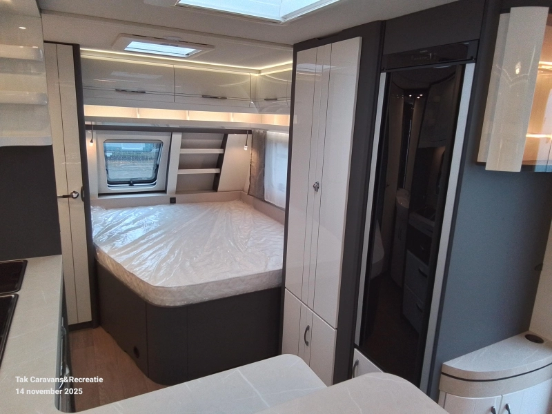 Hobby Excellent 560 CFE Modelo 2026 Gran Asiento en C foto: 13
